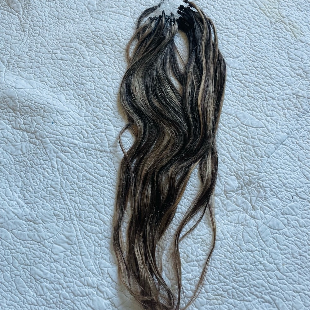Donna Bella 22" hair extensions